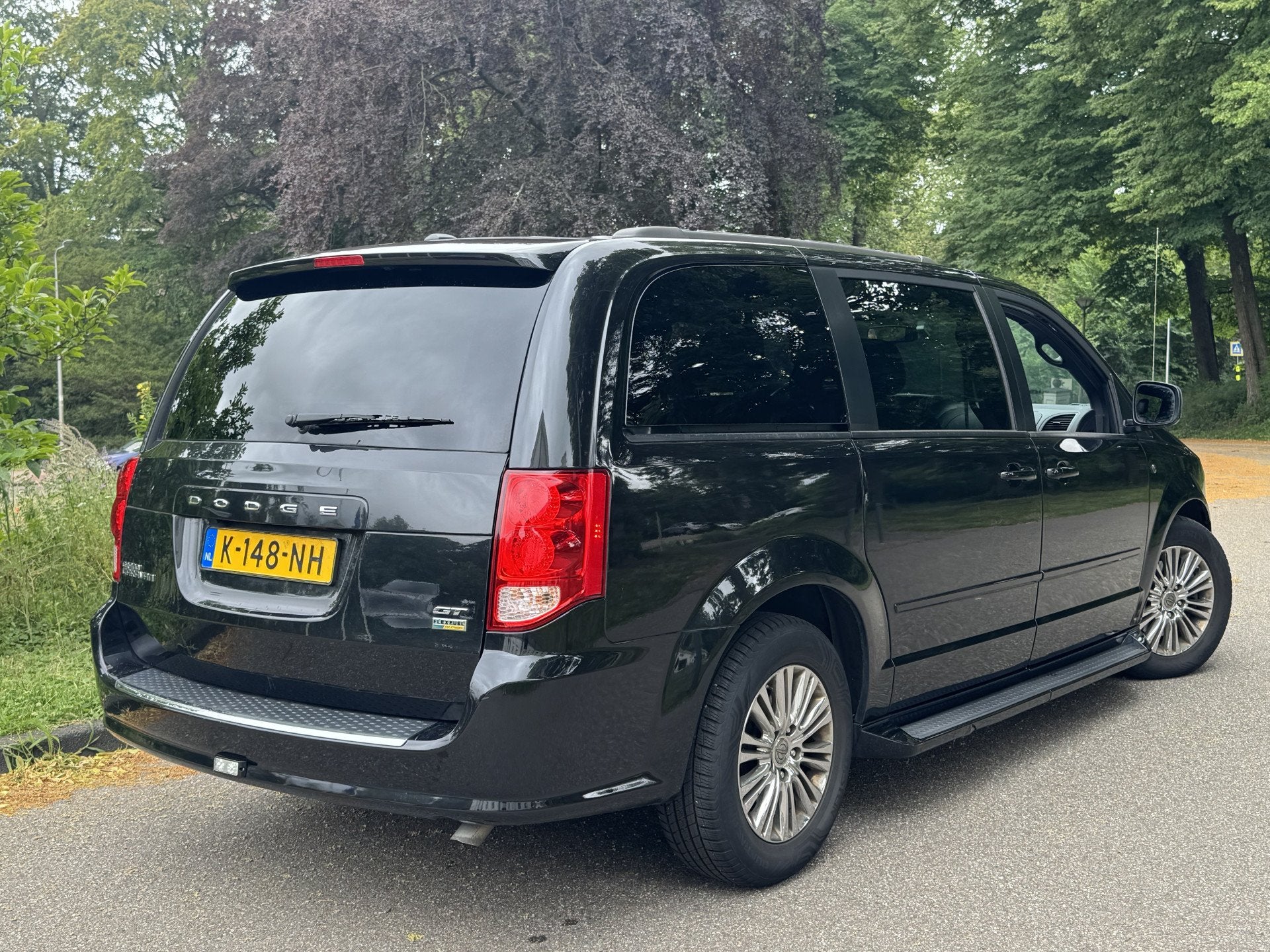 Chrysler Voyager 3.6 V6, 7 P, GERESERVEERD, FULL OPTIONS, Auto's, Chrysler, Gebruikt, Euro 6, 287 pk, Zwart