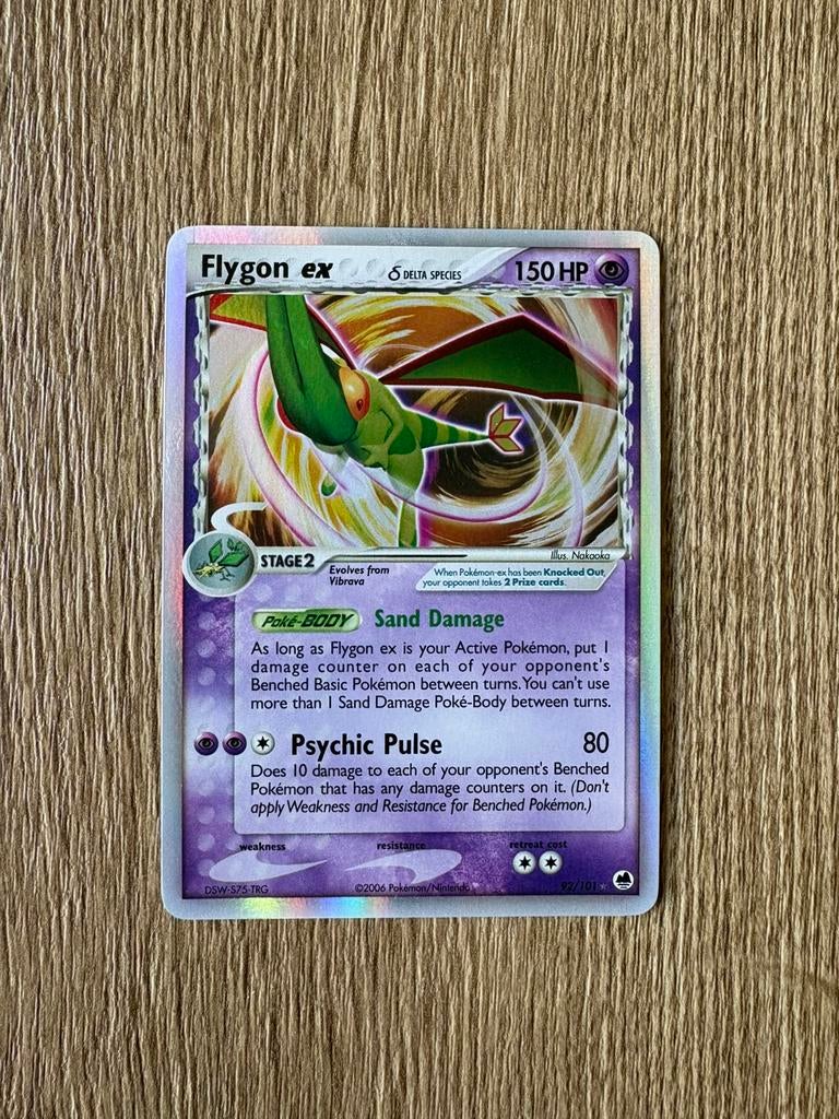 Flygon ex Vintage Dragon Frontiers Near Mint Delta Species, Ophalen of Verzenden, Zo goed als nieuw, Losse kaart, Foil