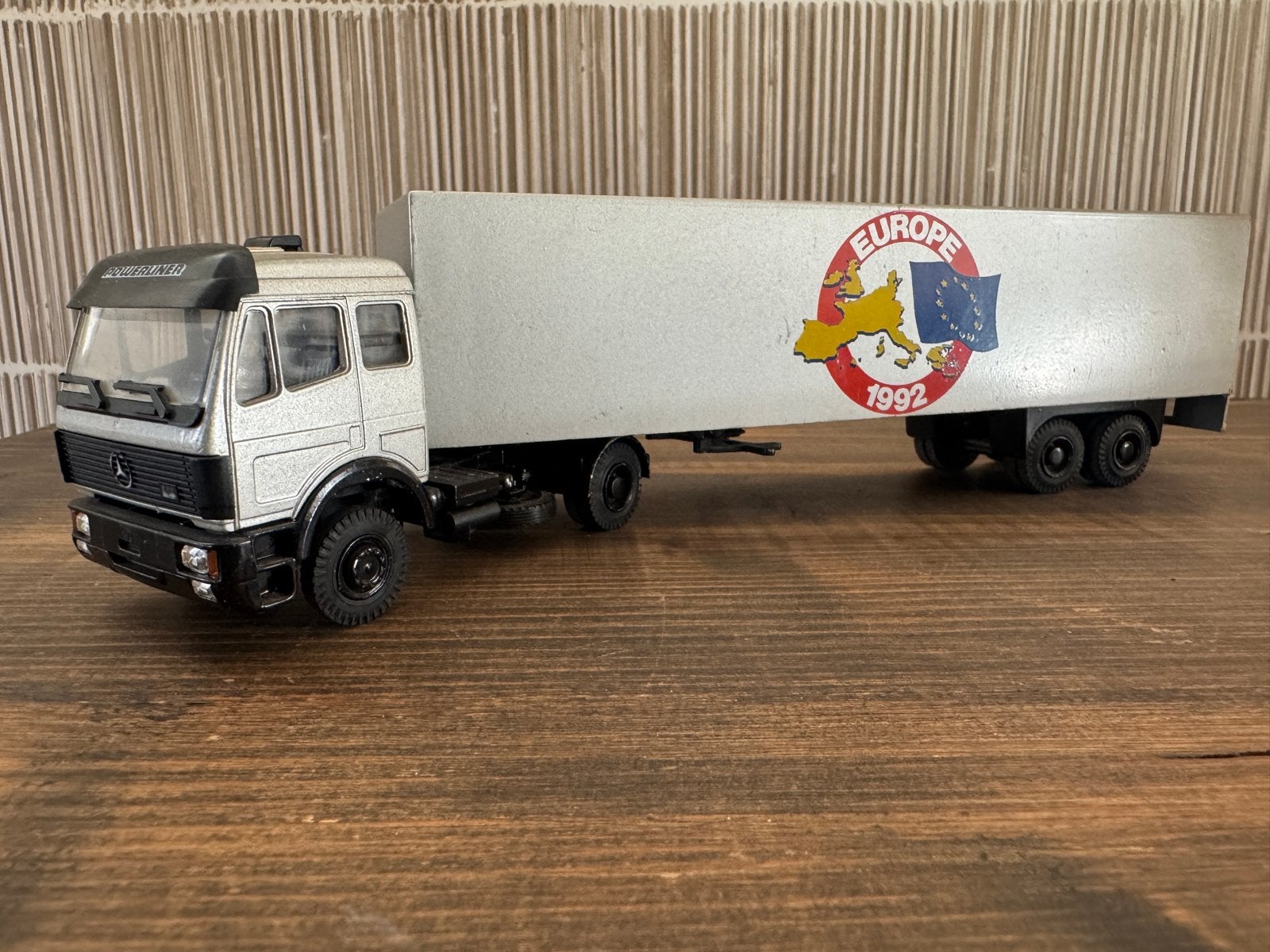 Lion Cars nr 30 Made in Holland - Mercedes-Benz vrachtwagen, Ophalen of Verzenden, Gebruikt, Bus of Vrachtwagen