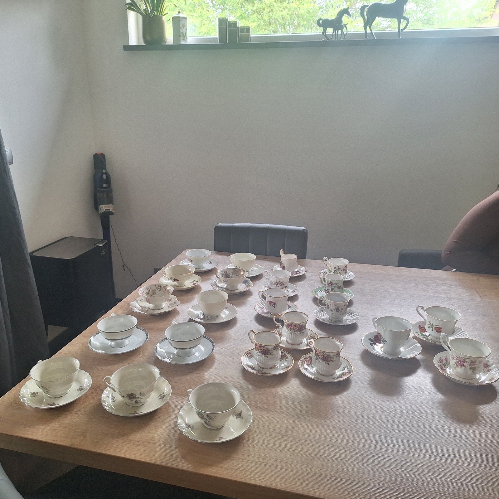 Diverse koffie- en theekopjes, waaronder Royal Albert, Antiek en Kunst, Antiek | Servies los, Ophalen