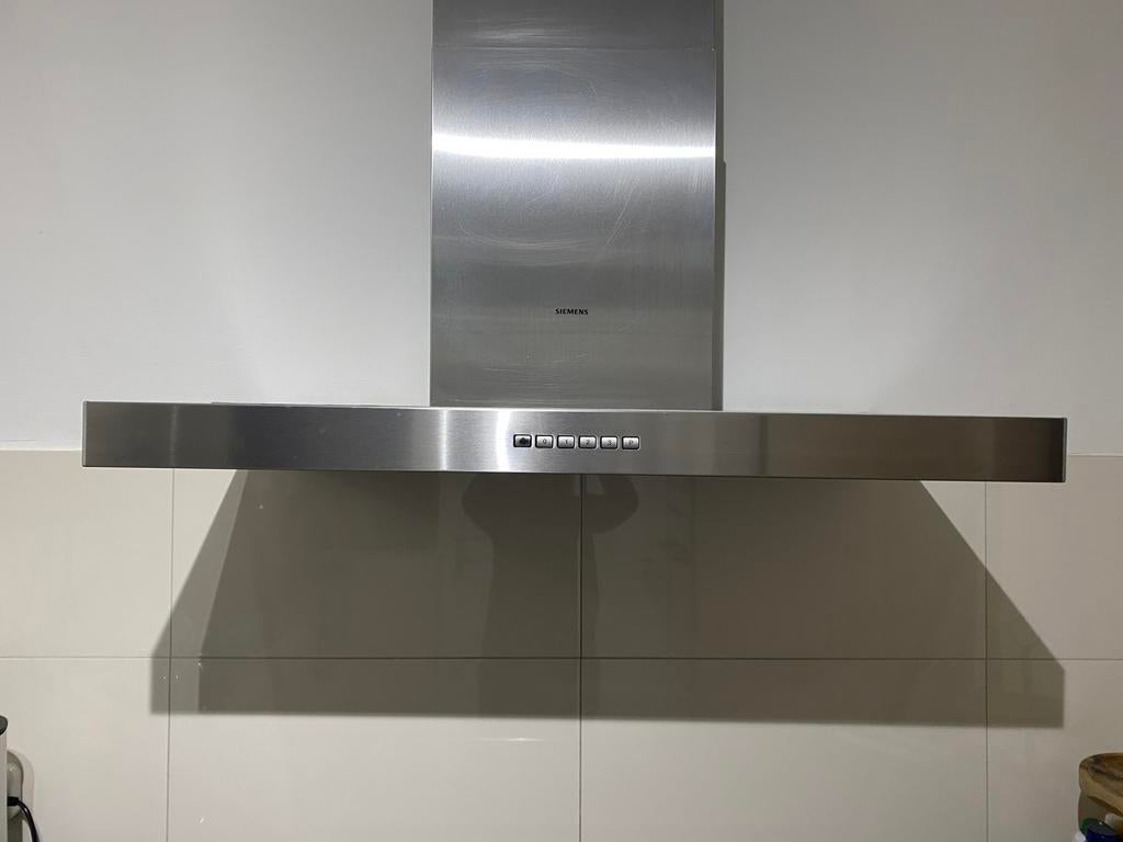 Siemens afzuigkap 90 cm defect, Witgoed en Apparatuur, Afzuigkappen, Ophalen, Zo goed als nieuw, Wandschouwkap