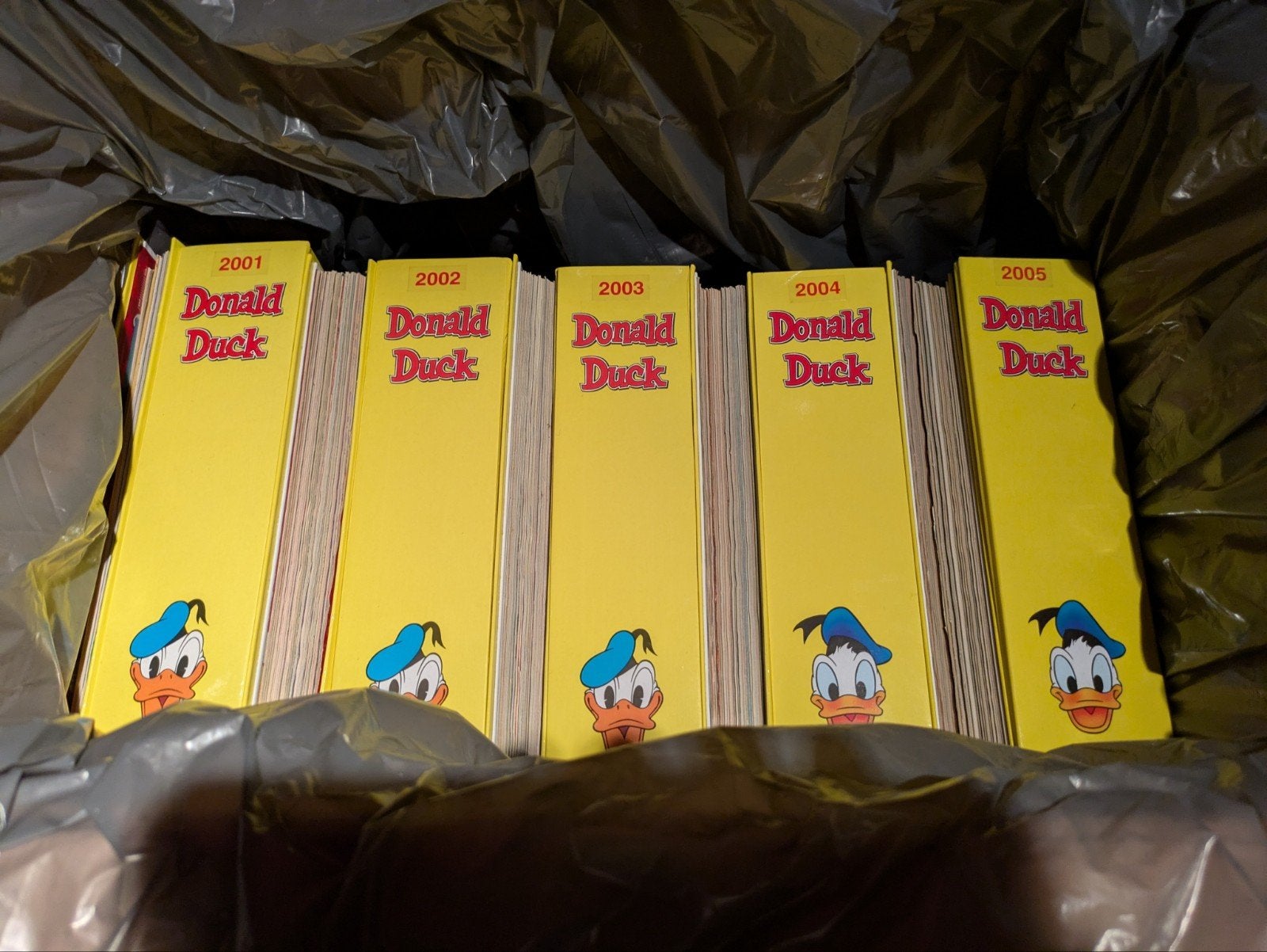 Meerdere jaargangen Donald Ducks (2001, 02, 03, 04, 05, 06), Boeken, Complete serie of reeks, Ophalen of Verzenden, Gelezen