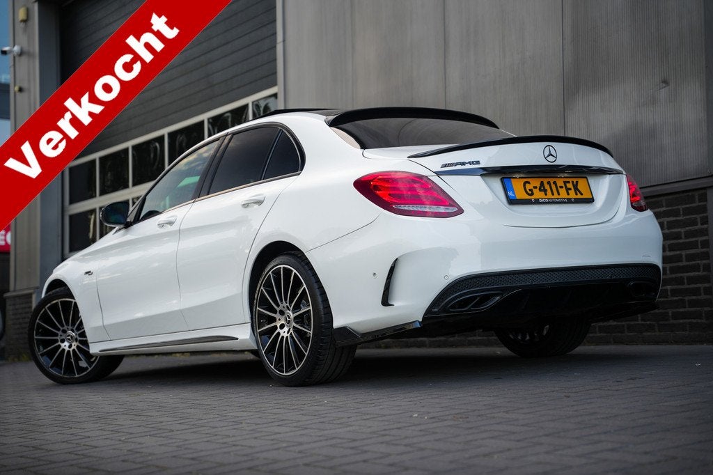 Mercedes-Benz C-Klasse 250 211 pk Edition 1 AMG-Pakket / Pan, Automaat, Euro 6, 4 cilinders, Wit