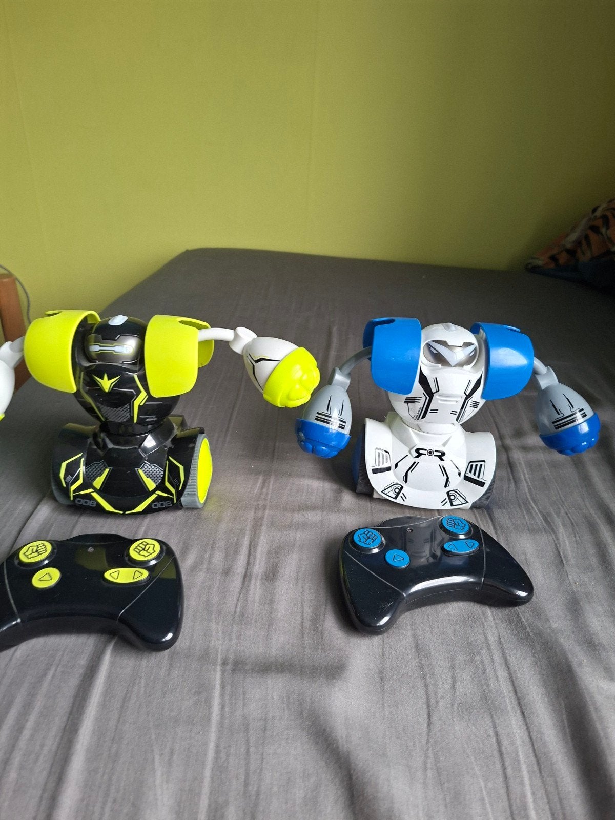 Vechten de robots speel goed, Ophalen, Gebruikt