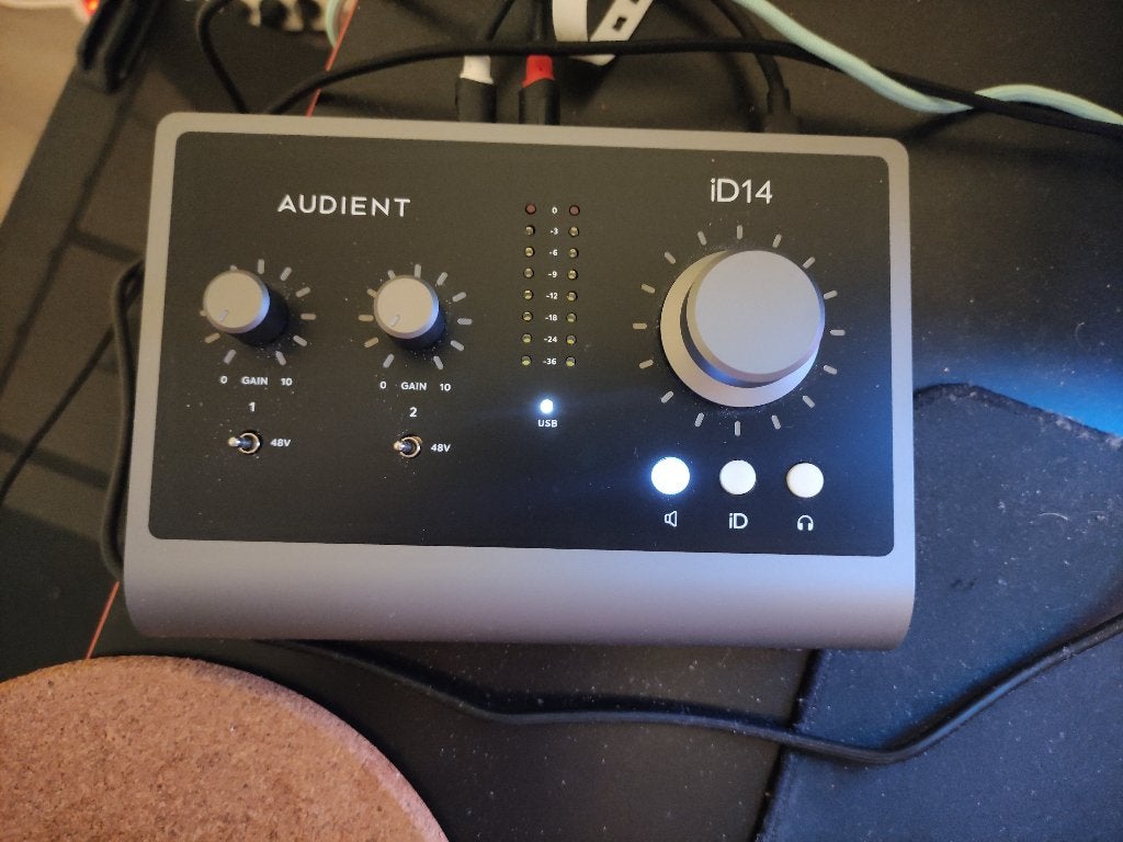 Audient iD14 MKII Audio Interface + Travel Case, Ophalen of Verzenden, Zo goed als nieuw, 5 tot 10 kanalen, Microfooningang
