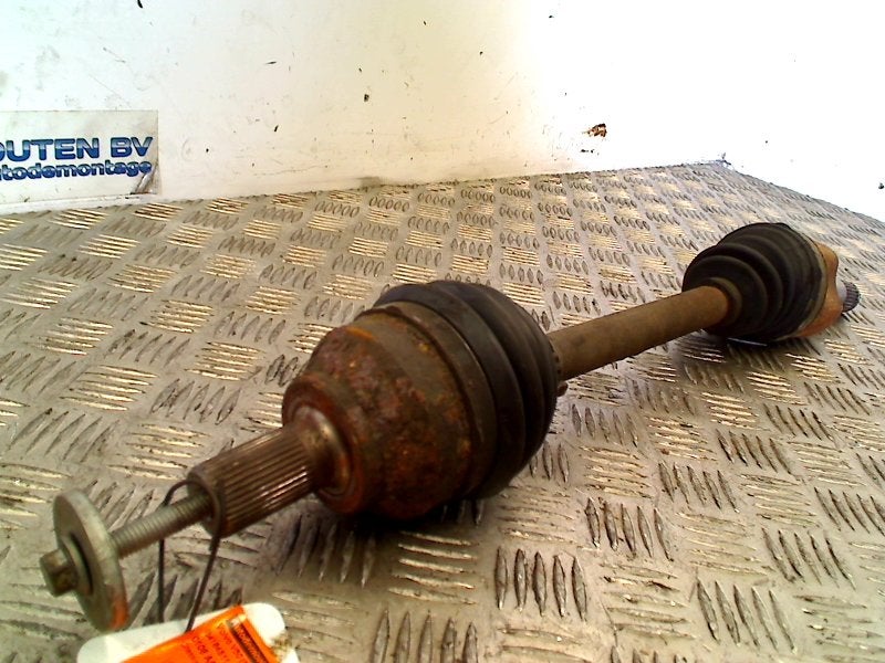 Aandrijfas Links Voor Volvo V50 (MW) (2004-04/2010-12), Gebruikt, Siegburger Straße 229, Köln 50679, , Duitsland, Info@volvocars.com