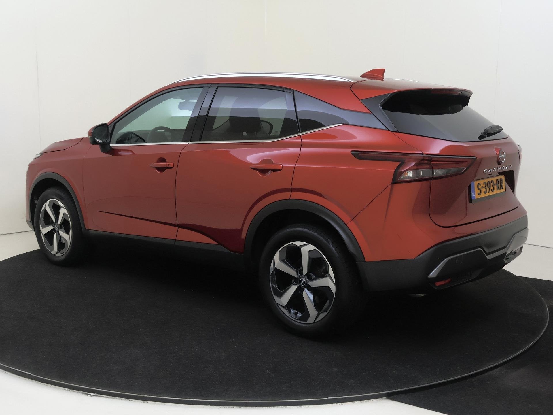 Nissan Qashqai 1.3 MHEV N-Connecta | airco automatisch | App, Voorwielaandrijving, 1304 kg, Stof, Gebruikt