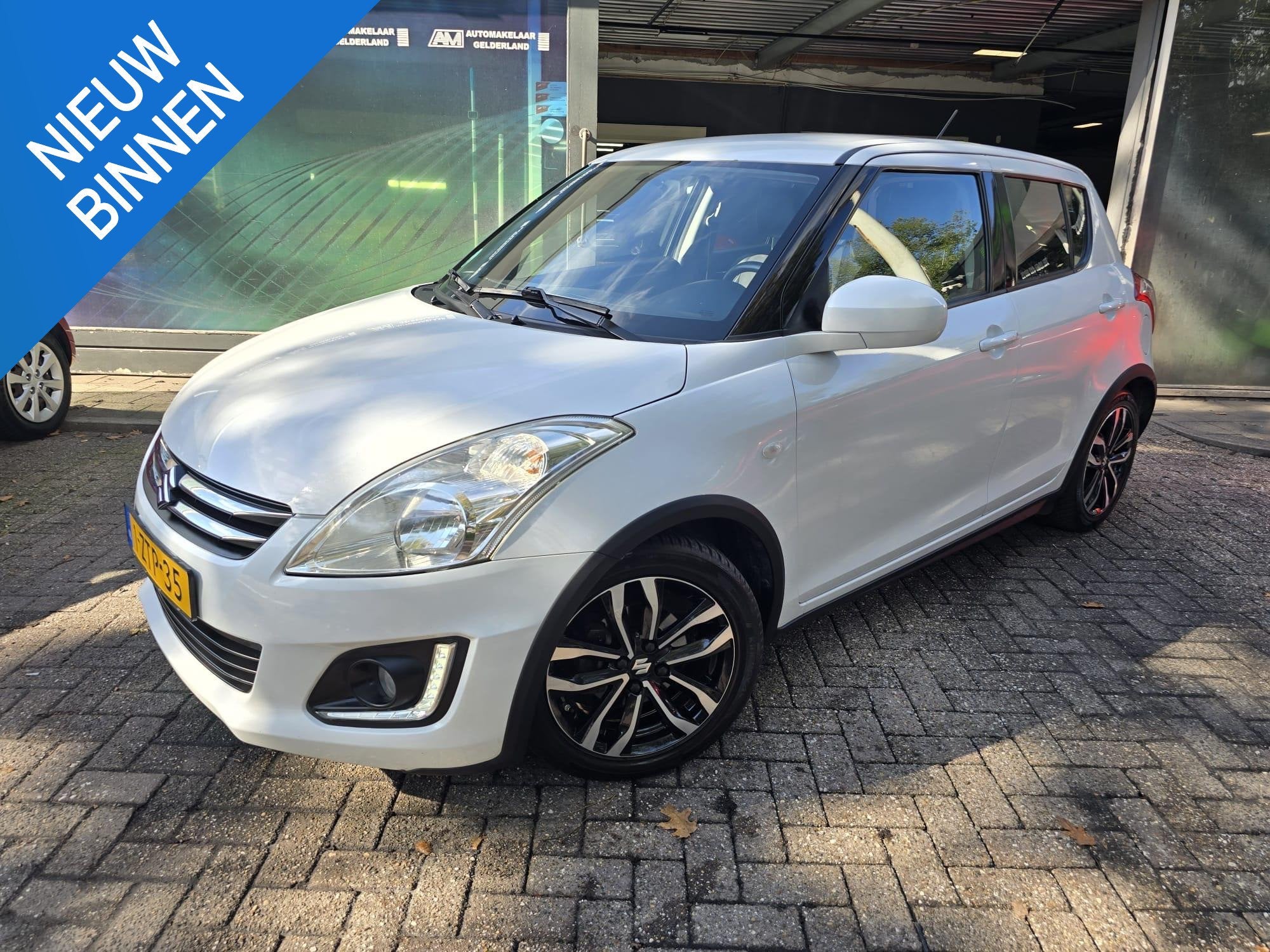 Suzuki Swift 1.2 Style EASSS | 1E EIGENAAR | 3/6 OF 12MND GA, Auto's, Stof, Gebruikt, 4 cilinders, 400 kg