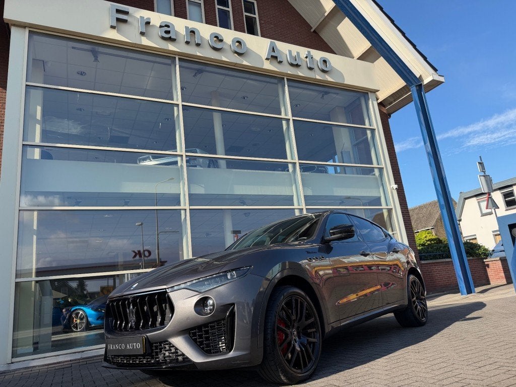 Maserati LEVANTE Modena S Ultima - 1e eigenaar - NL auto, Auto's, Gebruikt, Huisgarantie, Met garantie (alle), 2084 kg