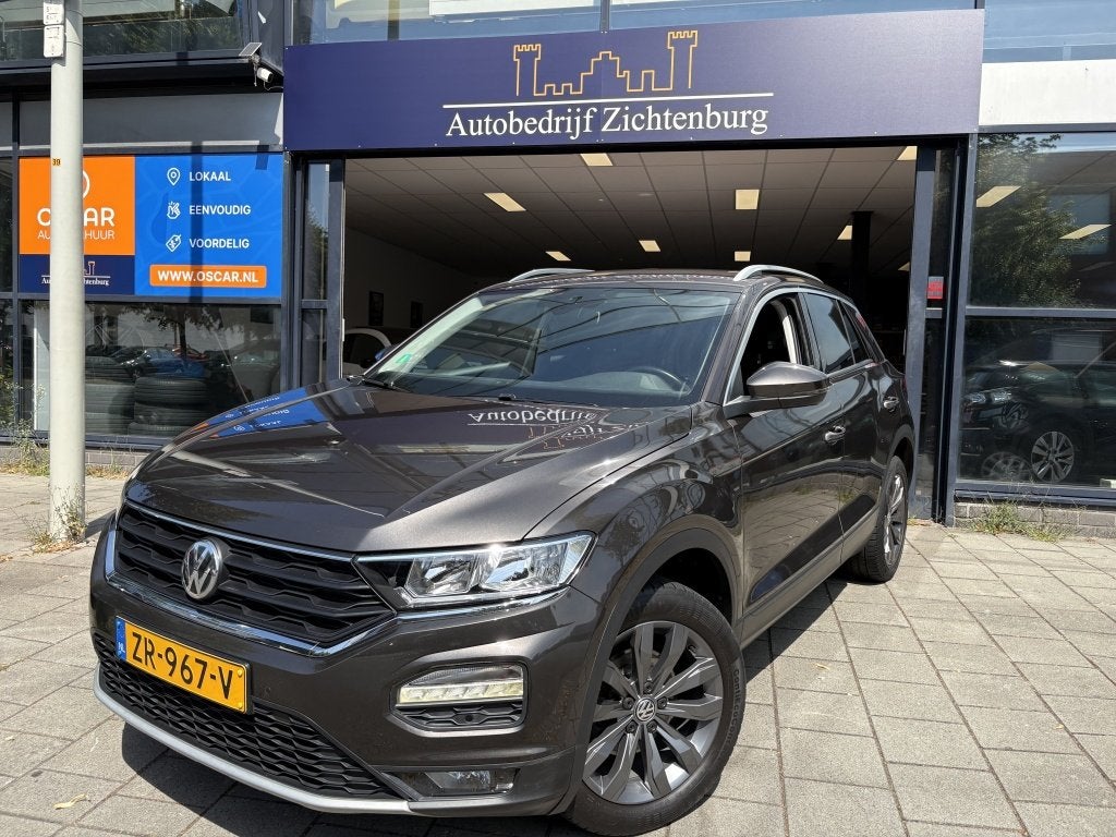 Volkswagen T-Roc 1.0 TSI Style (bj 2019), Auto's, LED verlichting, Gebruikt, Euro 6, Bruin