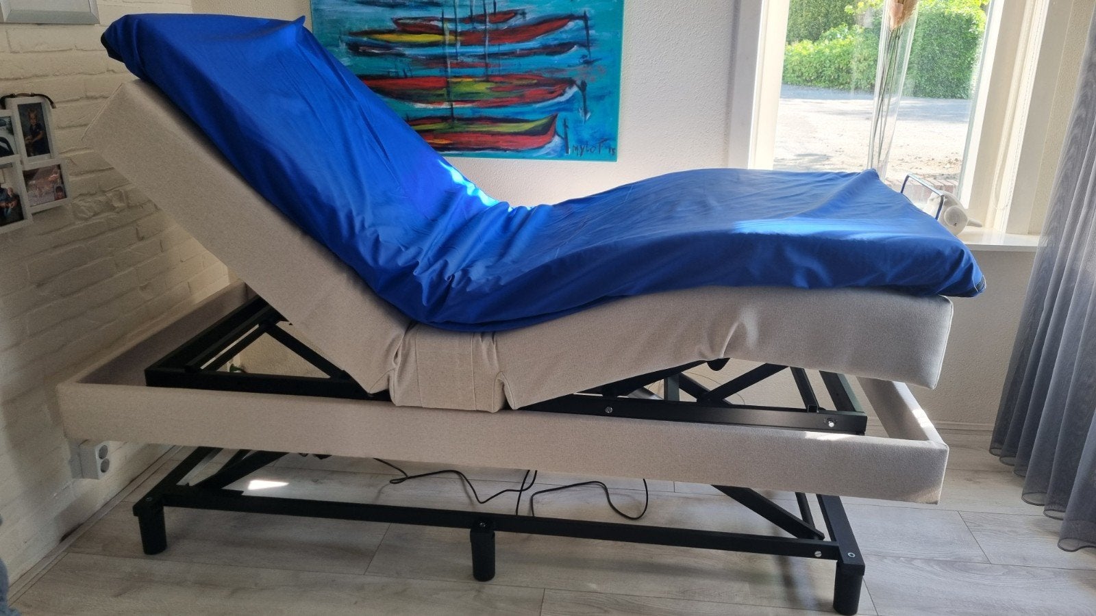 Elektrisch Verstelbaar Bed met Hoofdbord 90x200, Ophalen, 90 cm, Eenpersoons, Zo goed als nieuw