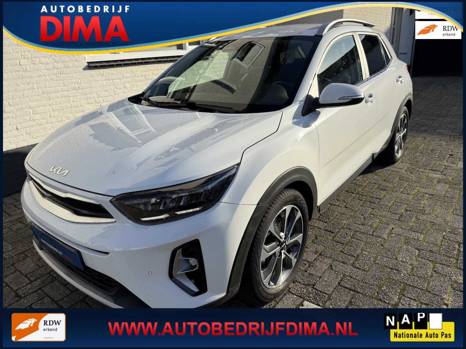 Kia Stonic 1.0 T-GDi MHEV DynamicPlusLine Automaat/ 1e Eigen, Auto's, Gebruikt, Wit, Leder, 19 km/l