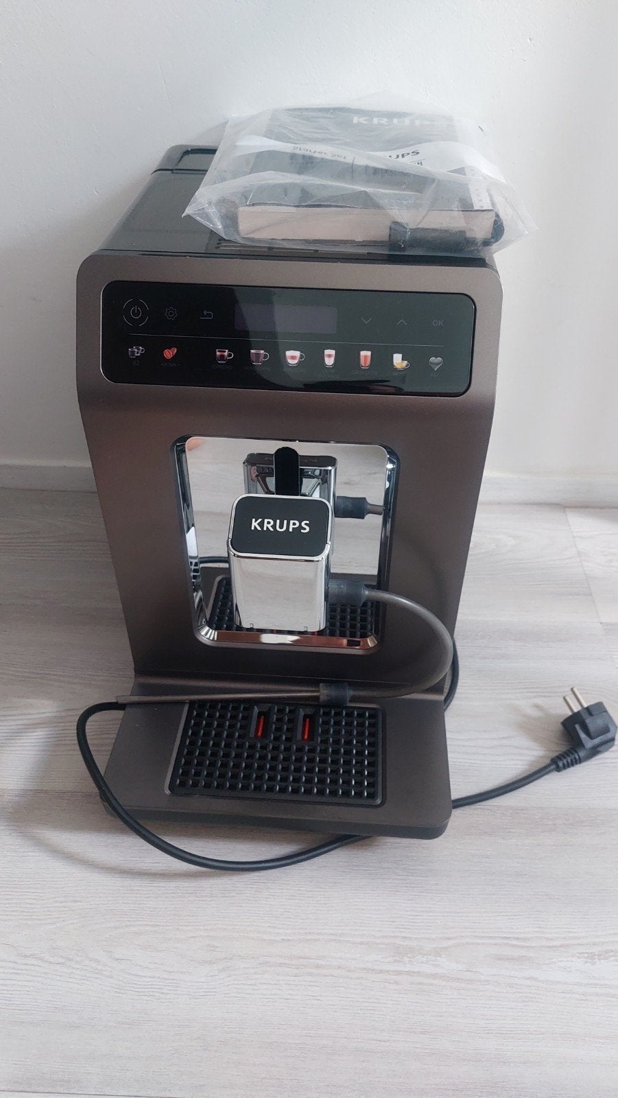 Krups evidence one ea895, Ophalen, Zo goed als nieuw, Koffiemachine