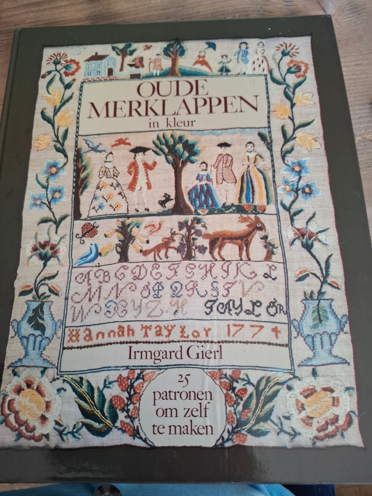 Boek Oude merklappen in kleur, Ophalen of Verzenden