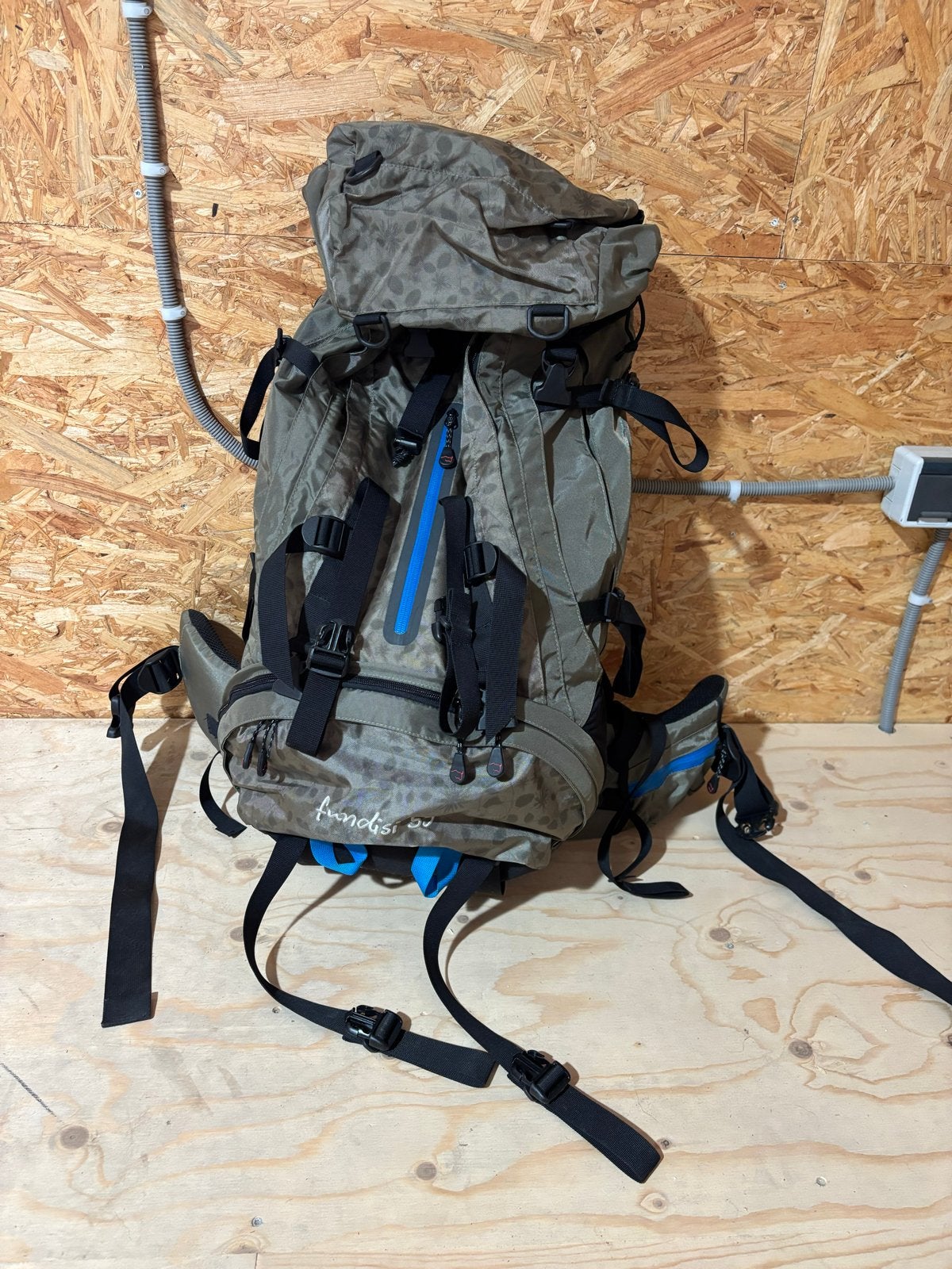 Trekking Rugzak / backpack, 40 cm of meer, Zo goed als nieuw, Trekking, 60 cm of meer
