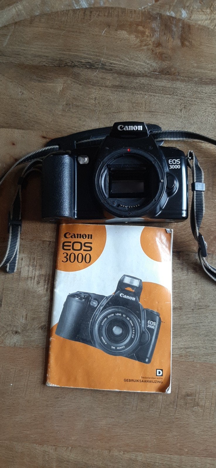 Canon EOS 3000 Spiegelreflex met gebruiksaanwijzing, Audio, Tv en Foto, Fotocamera's Analoog, Ophalen of Verzenden, Gebruikt, Spiegelreflex