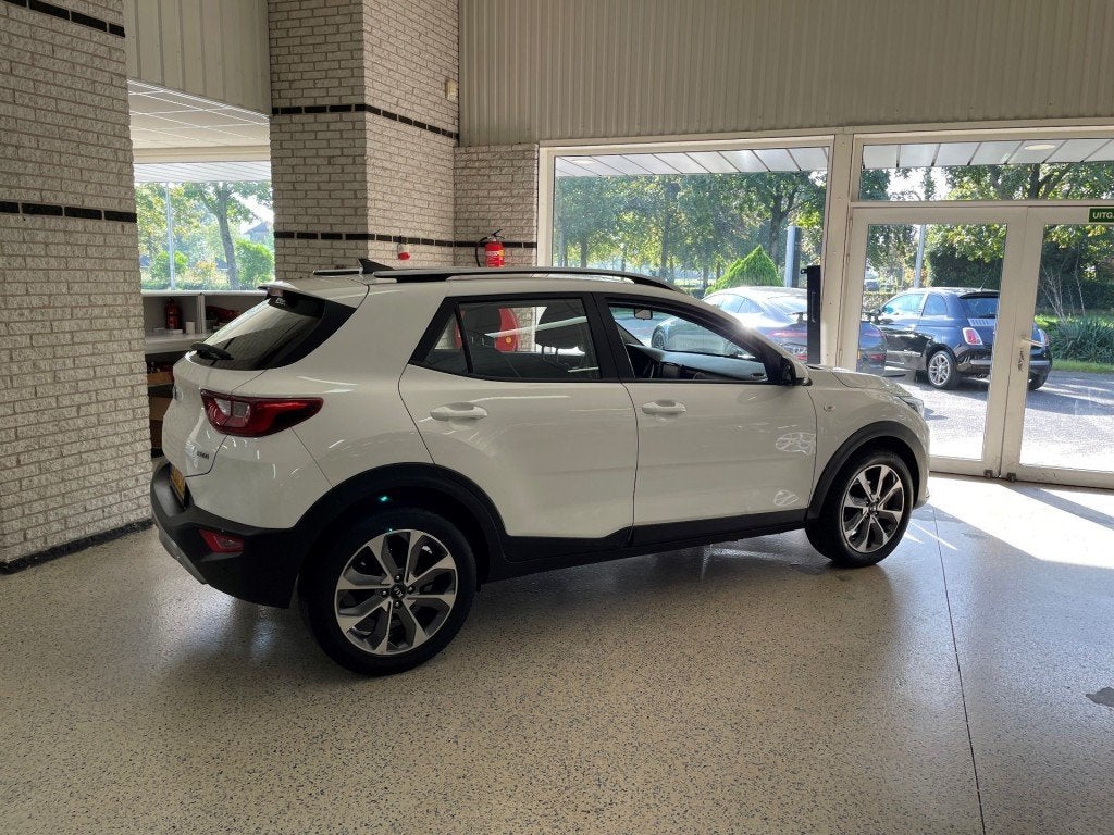 Kia STONIC 1.0 T-GDi DynamicLine AIRCO/CRUISE/CAMERA/APPLE/L, 101 pk, Gebruikt, Met garantie (alle), Bedrijf