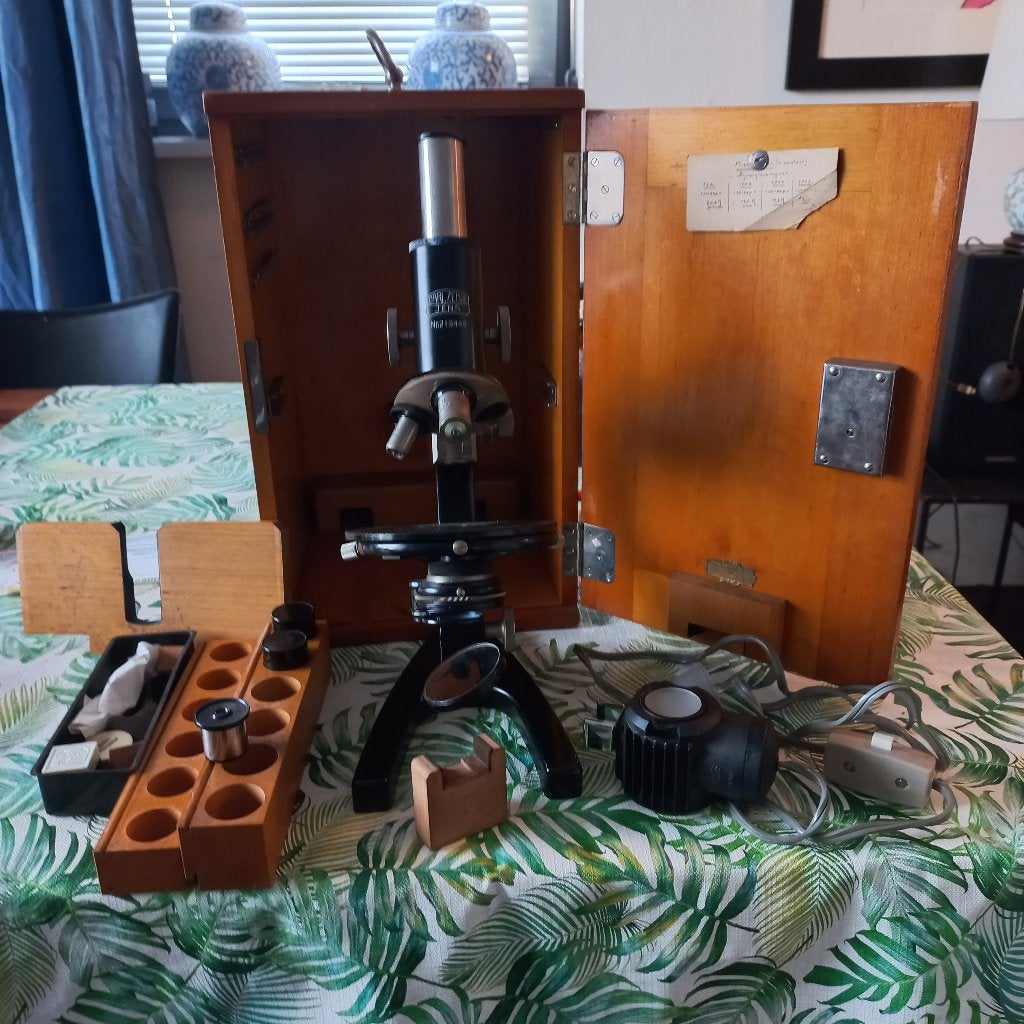 Microscoop carl zeis 70 jaren lamp etc, Audio, Tv en Foto, Optische apparatuur | Microscopen, Ophalen of Verzenden, Gebruikt, 400x tot 1000x