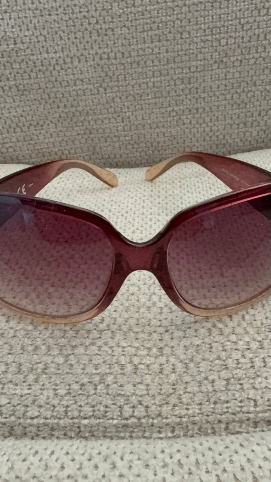 Esprit Zonnebril Aubergine Bruin met brillendoos en doekje, Ophalen of Verzenden, Nieuw, Bruin, Zonnebril