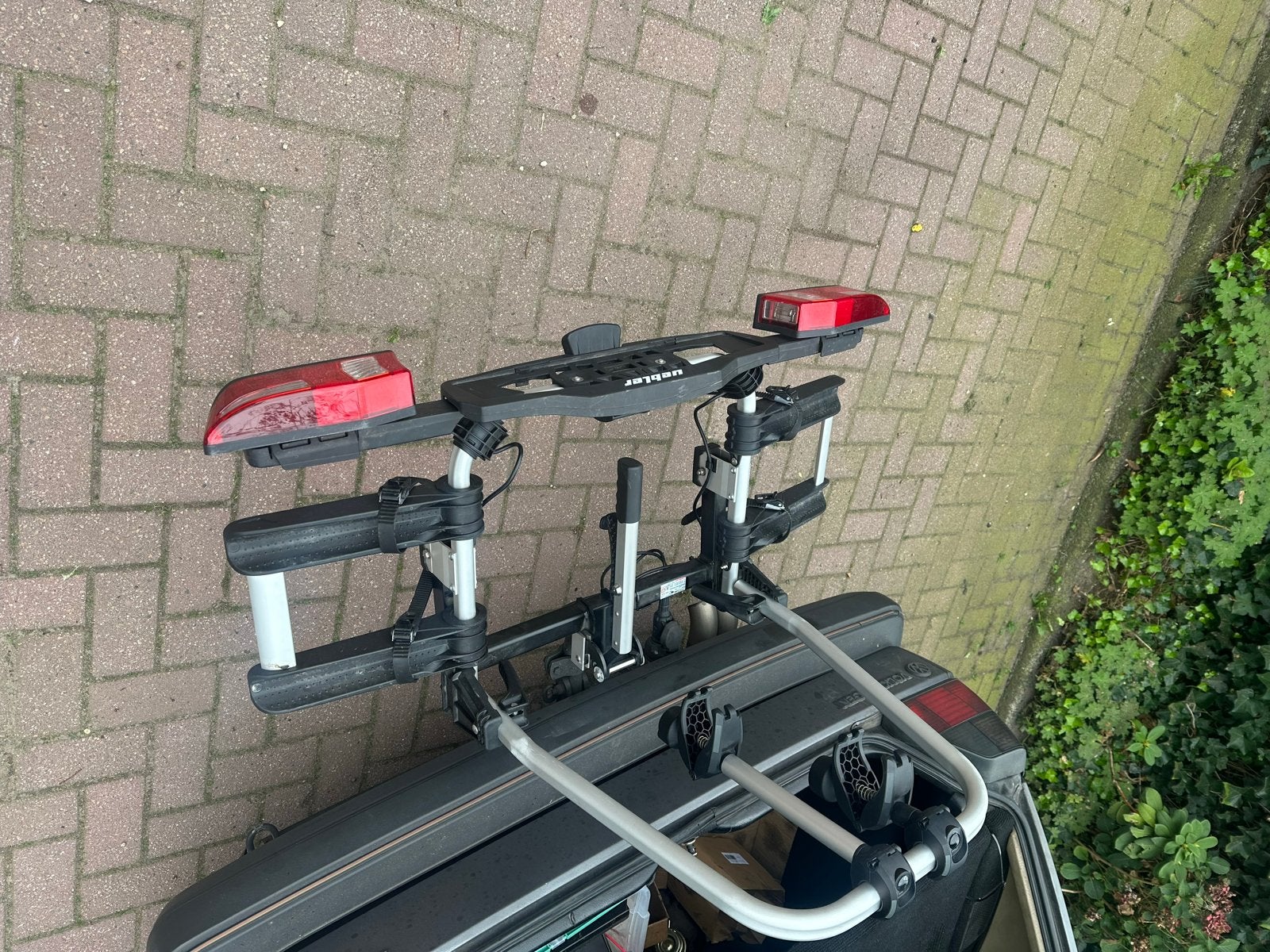 Uebler X21S Fietsendrager met 13-polige stekker, Gebruikt, Ophalen of Verzenden, 2 fietsen, Trekhaakdrager