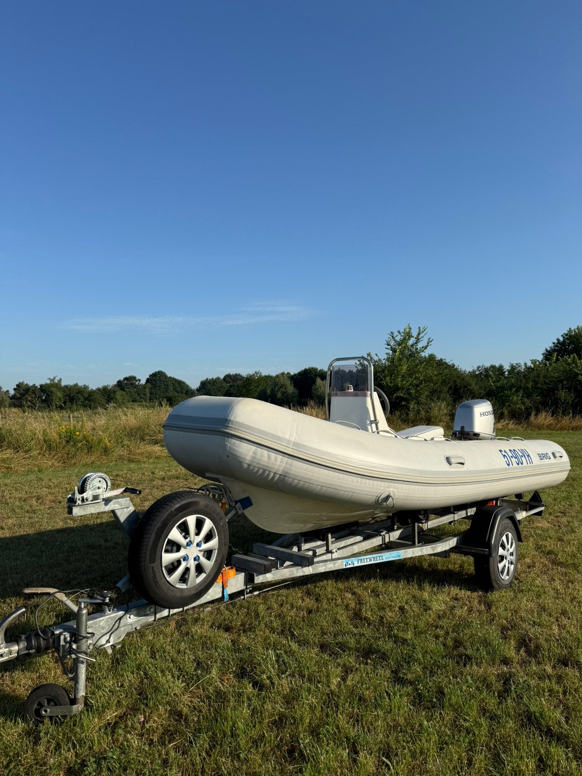 Leuke BRIG F450 met HONDA BF50 en Trailer!, Ophalen of Verzenden, Brig