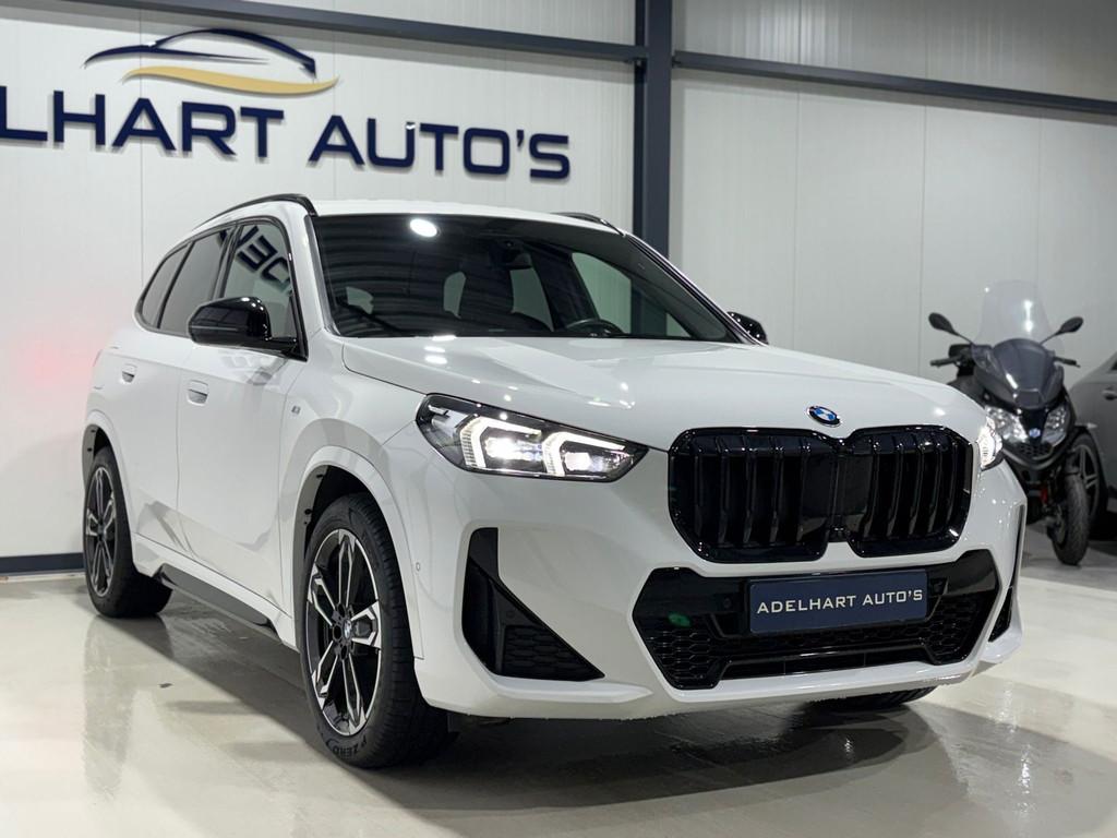 BMW X1 SDrive20i M Sport 170 PK Head Up / Navigatie full map, 1525 kg, Gebruikt, Zwart, Wit