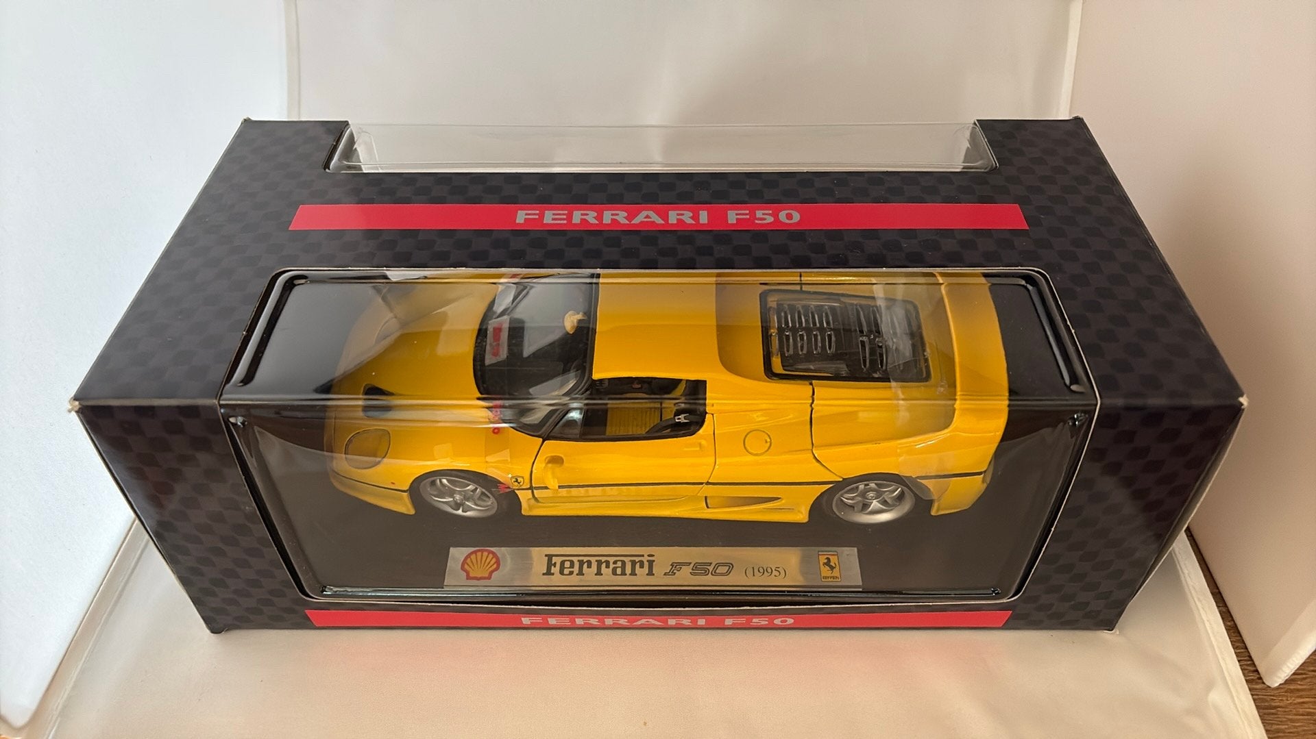 Ferrari F50 van de Shell collectie en gemaakt door Maisto., Ophalen of Verzenden, Nieuw, Maisto