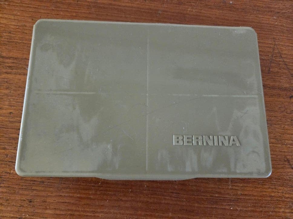 Bernina Naaimachine Accessoires Set, Hobby en Vrije tijd, Naaimachines en Toebehoren, Ophalen of Verzenden, Gebruikt, Toebehoren