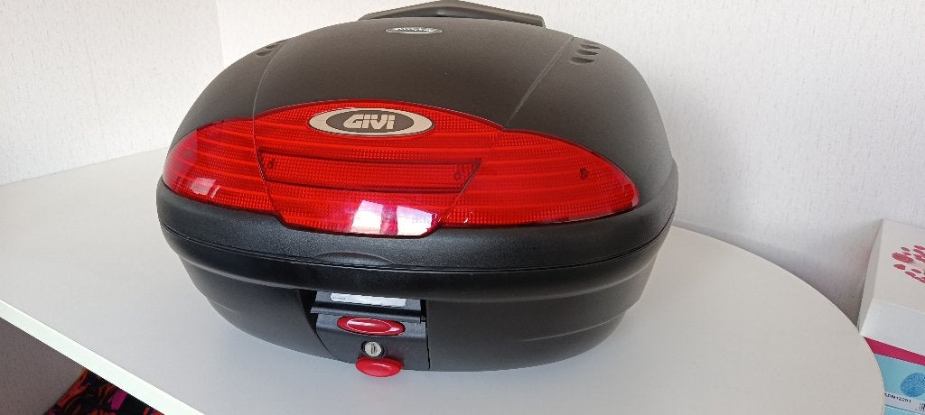 GIVI E450 simply topkoffer, Ophalen, Zo goed als nieuw