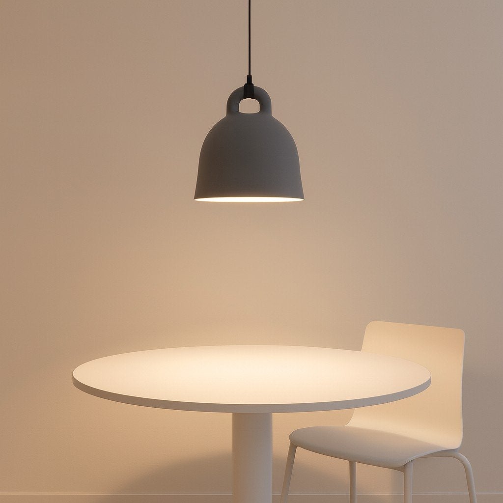 2x Normann Copenhagen Bell Medium grijs hanglamp, Ophalen, E27 (groot), Zo goed als nieuw, 2x Normann Copenhagen Bell Medium grijs hanglamp