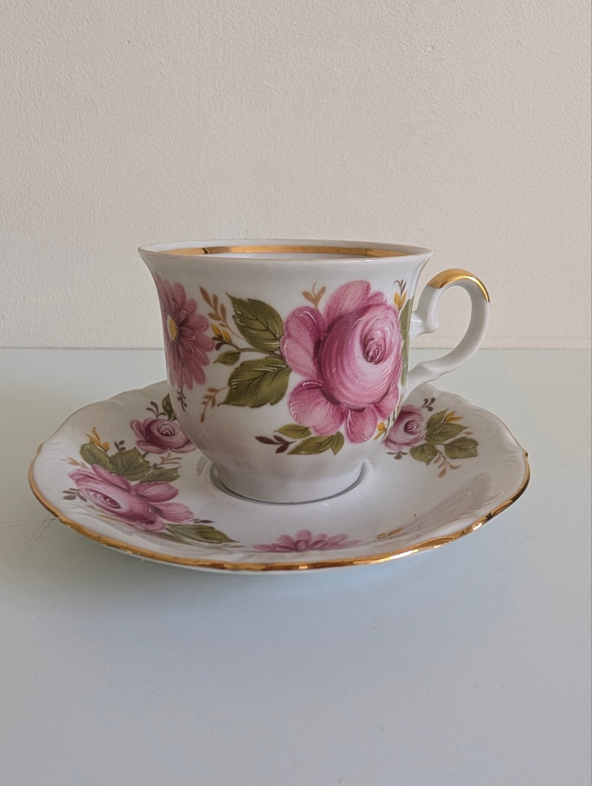 Vintage Winterling Bavaria kop en schotel – roze rozen – gou, Ophalen of Verzenden, Zo goed als nieuw, Porselein, Kop en/of schotel