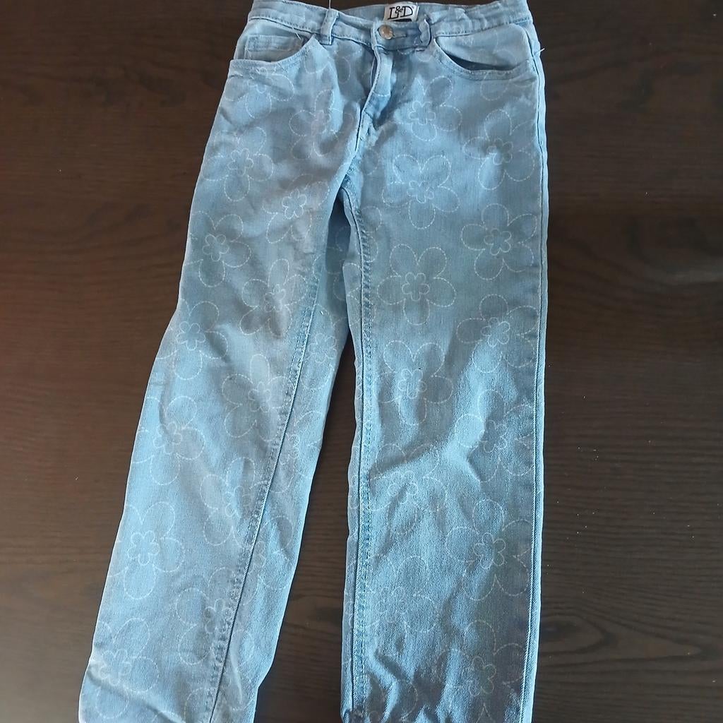 Lange jeans maat 134, Broek, Gebruikt, Jongen of Meisje, Ophalen of Verzenden
