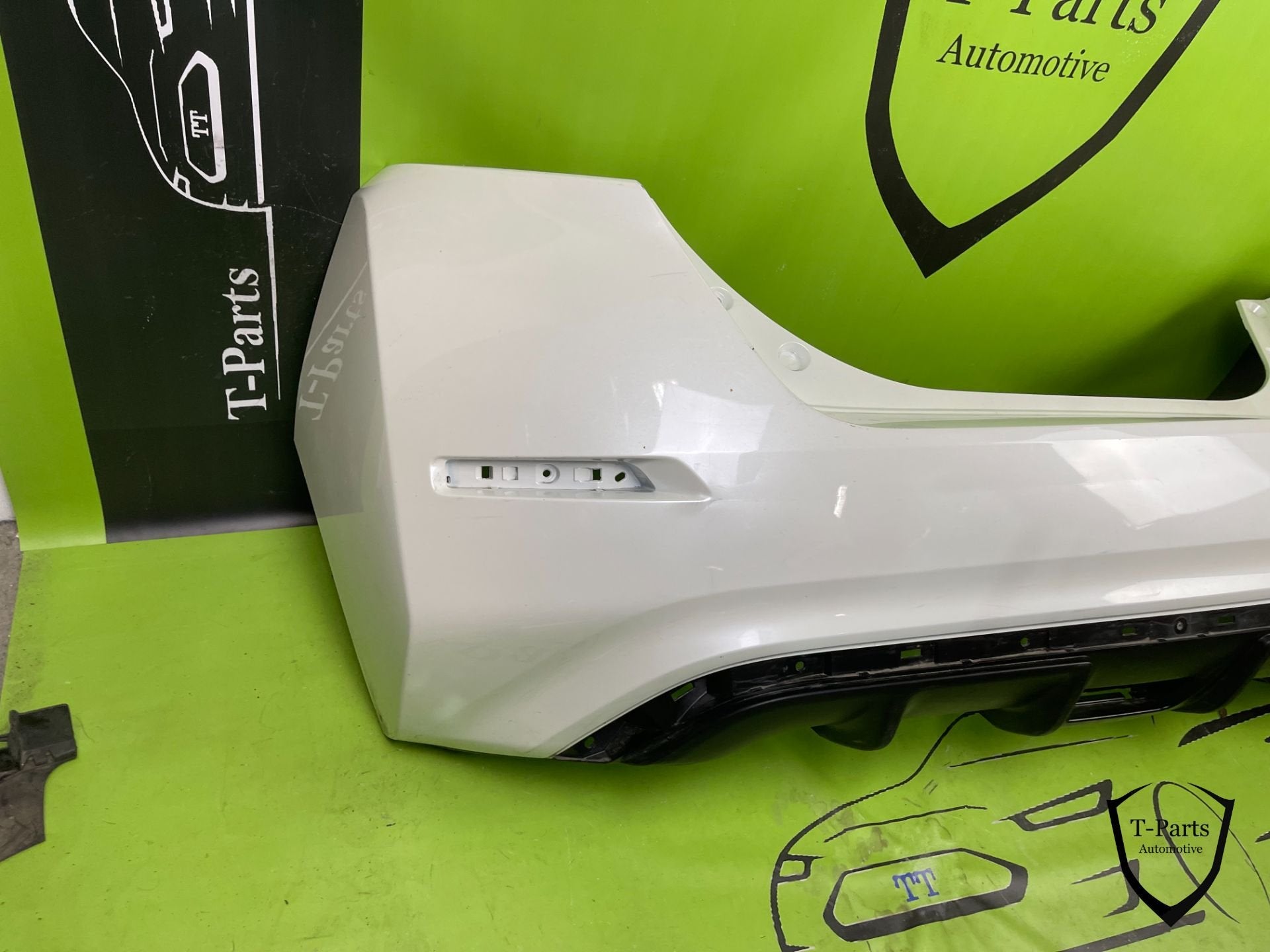 Foto 2 van nissan leaf achterbumper bumper 17+