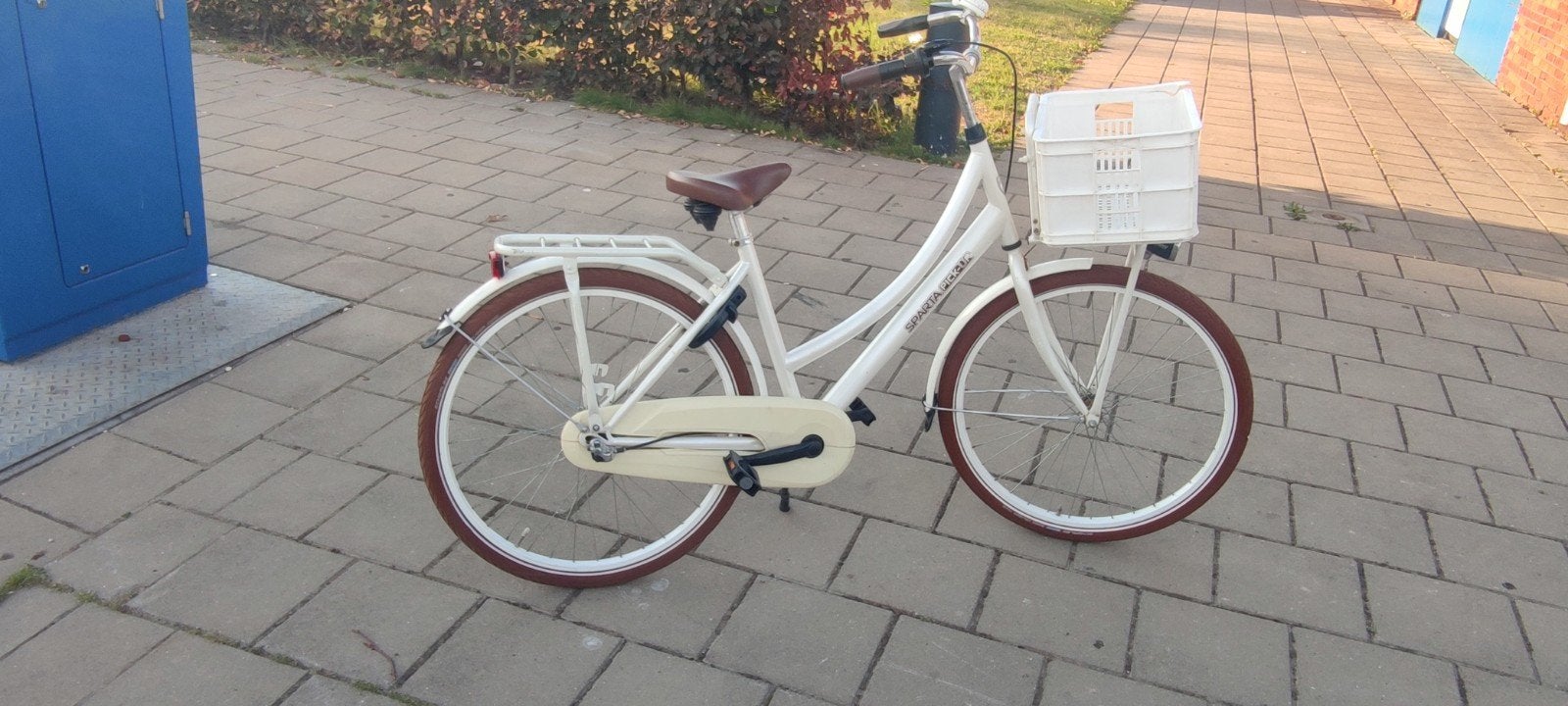 Witte Sparta Pick-Up meisjes fiets met witte mand 26 inch, 26 inch of meer, Terugtraprem, Sparta, Versnellingen