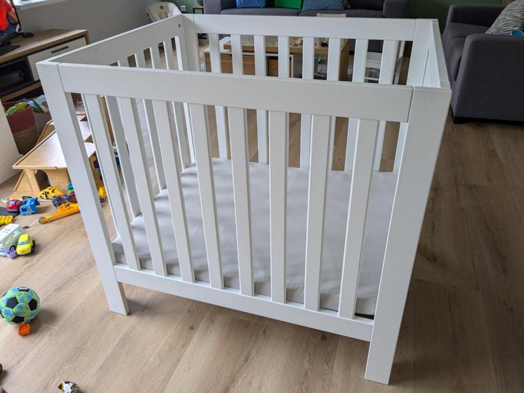 Box incl.dik matras, Ophalen, Gebruikt