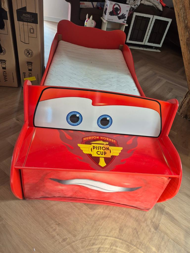 Cars peuter bed, Kinderen en Baby's, Kinderkamer | Bedden, Ophalen, Gebruikt, 140 tot 160 cm, 70 tot 85 cm