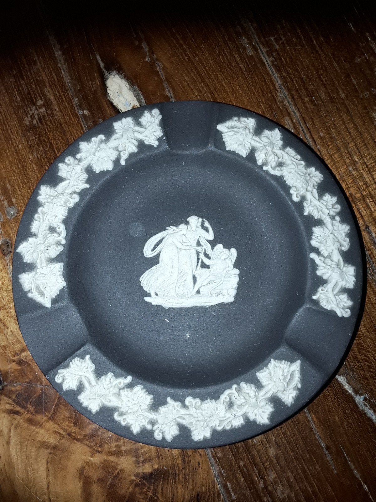 Zwart Wedgwood asbakje, Ophalen of Verzenden