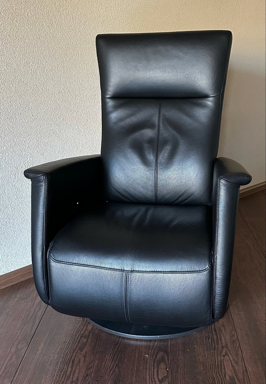 Luxe Zwarte Leren Relaxfauteuil - Draaibaar en Verstelbaar, Ophalen, Gebruikt, Minder dan 75 cm, Leer