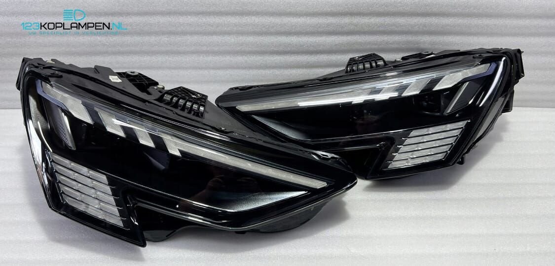 Audi RS3 S3 8Y Matrix Full Led koplamp links rechts, Ophalen, Gebruikt, -, -