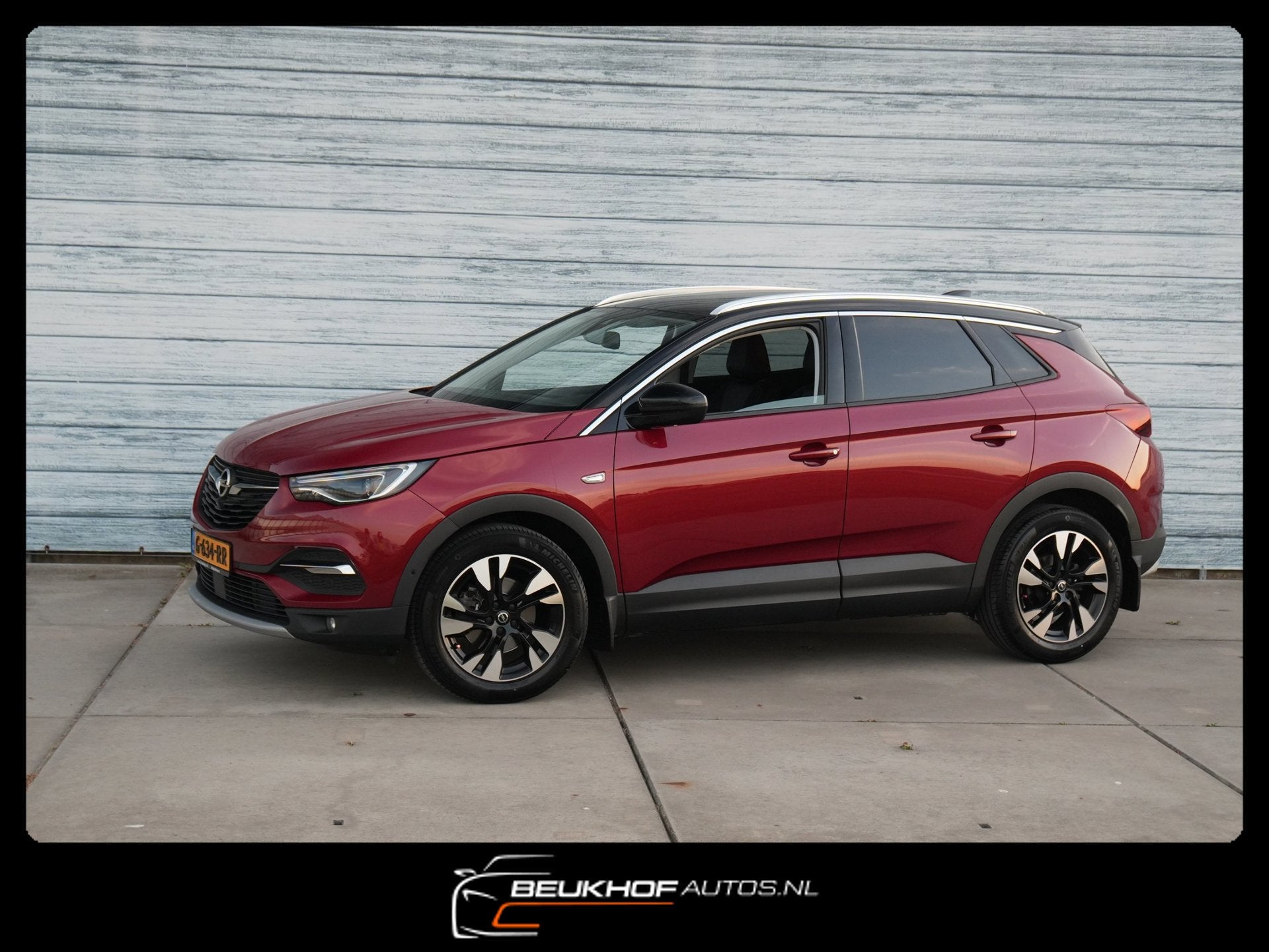 Opel Grandland X 1.2 Turbo Ultimate Carplay Navi Trekhaak, Auto's, Opel, Voorwielaandrijving, 1199 cc, Bedrijf, Handgeschakeld
