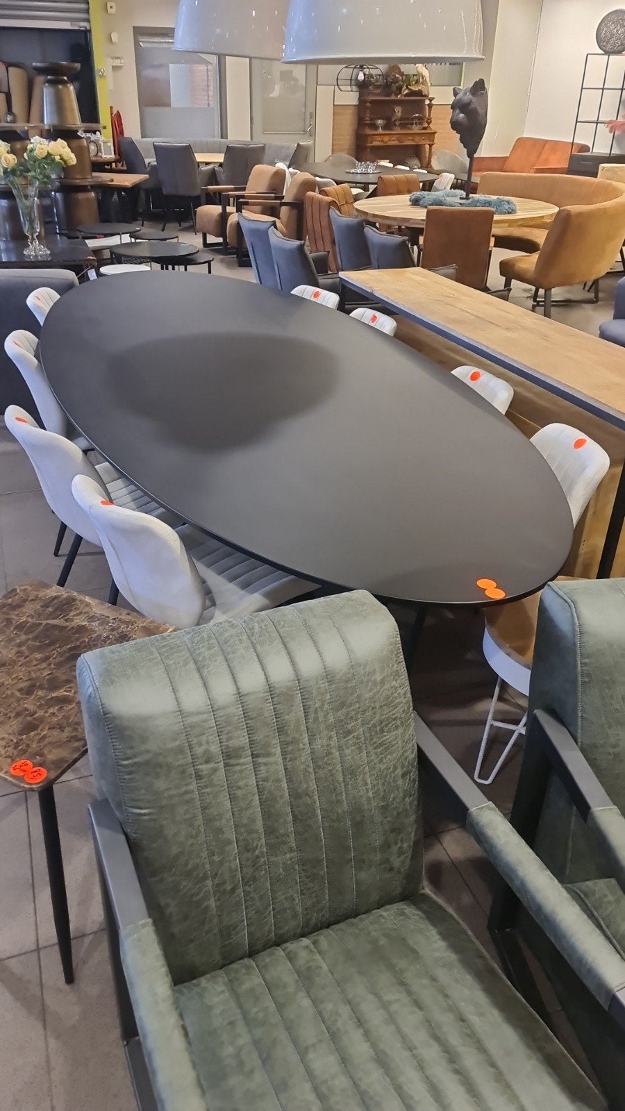 Nieuwe eettafel ovaal 320x128cm acaciahout spinpoot €745, Ophalen, Hout, Zwart, .