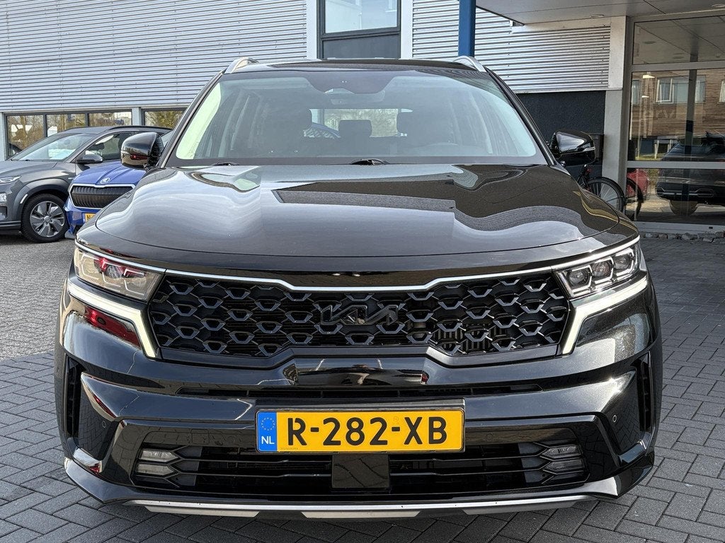 Kia Sorento 1.6 T-GDI Hybrid 2WD DynamicLine 7p. HEV | Trekh, Auto's, Kia, Gebruikt, Euro 6, 4 cilinders, Zwart