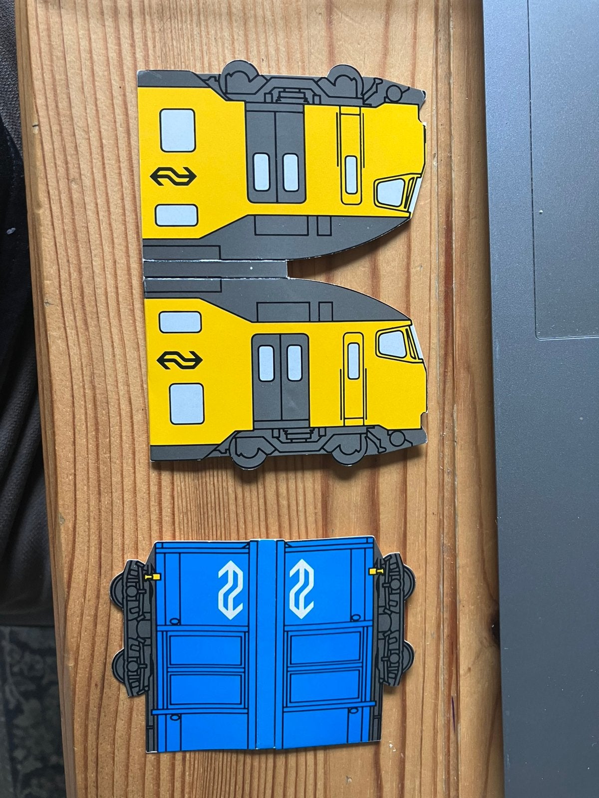 2x luciferdoosje NS Nederlandse Spoorwegen trein, Verzamelen, Spoorwegen en Tramwegen, Ophalen of Verzenden, Zo goed als nieuw