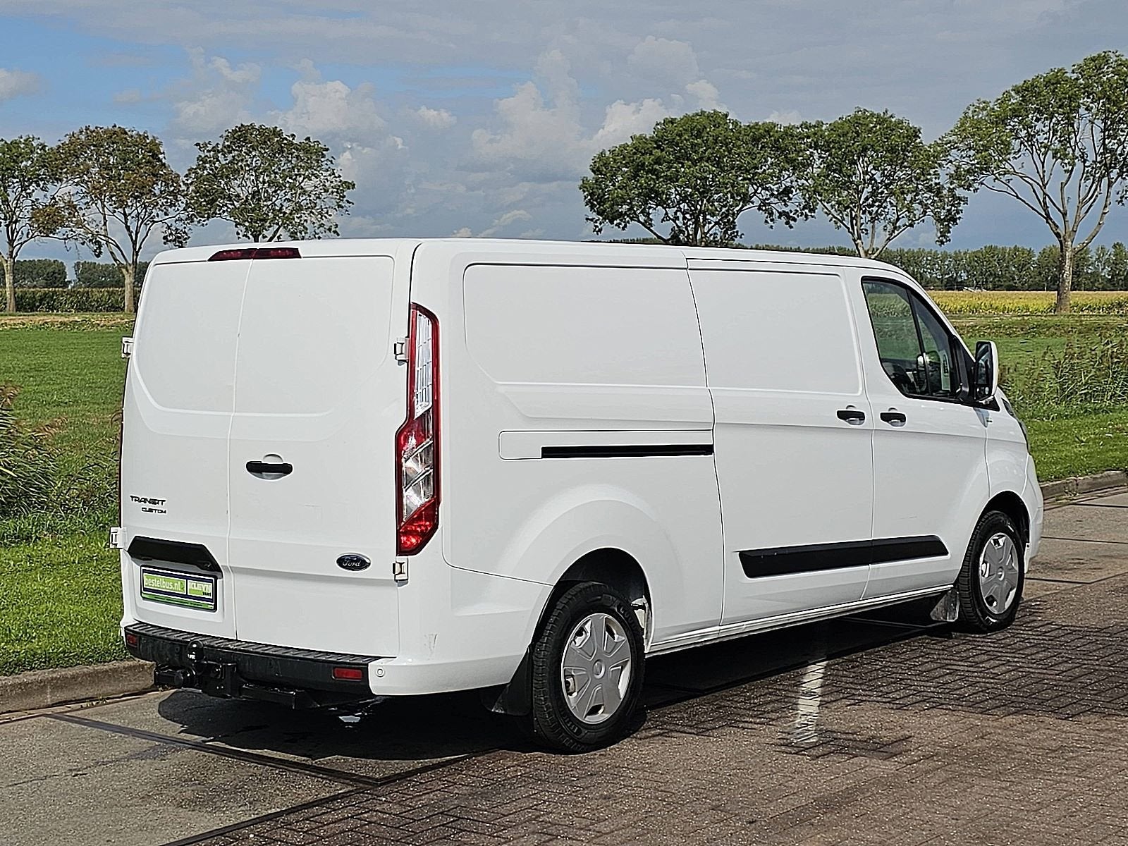 FORD TRANSIT CUSTOM 2.0 l2h1 navi trekhaak, Gebruikt, Euro 6, Wit, Bedrijf