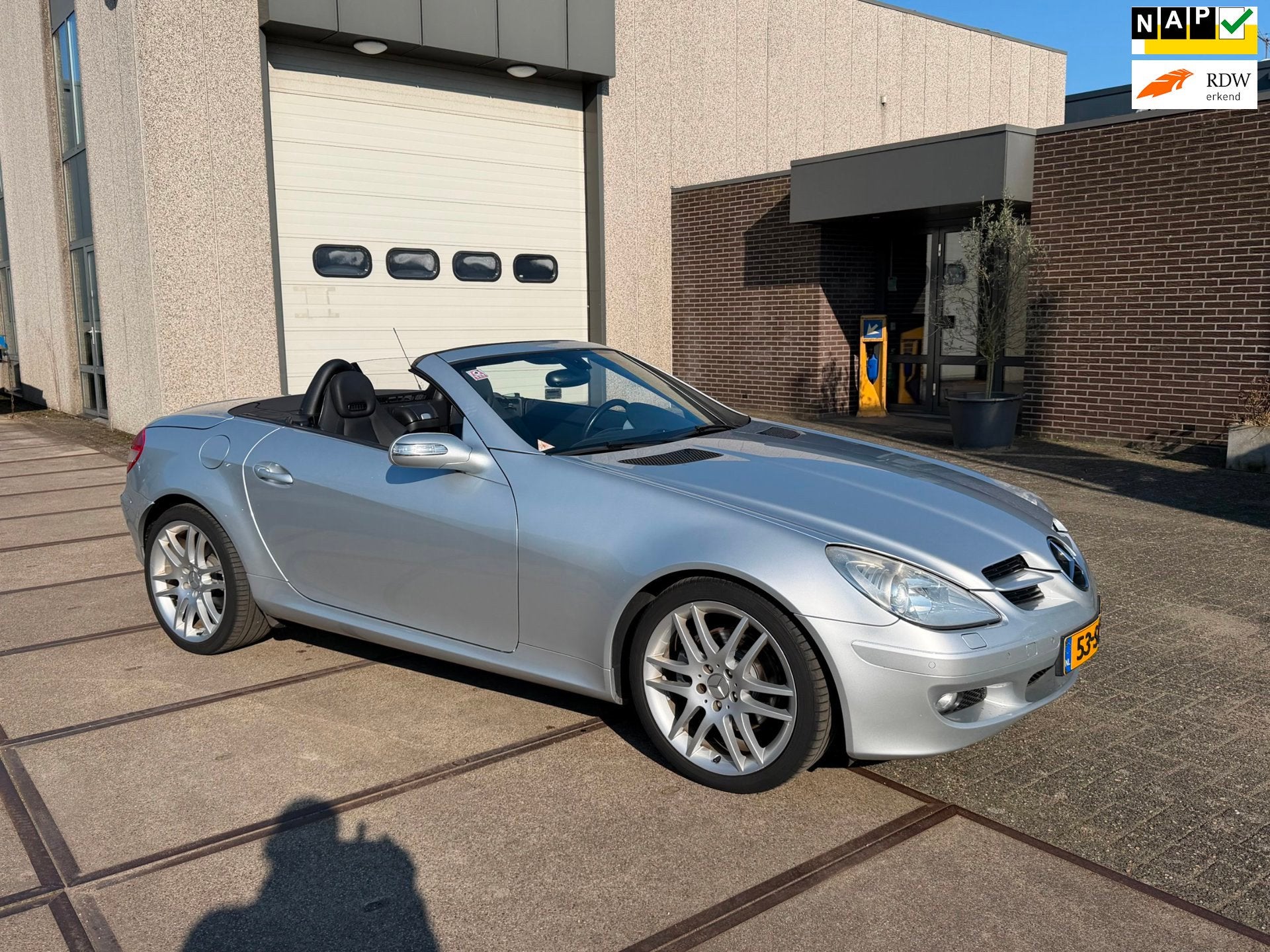 Mercedes-Benz SLK-klasse 280, leer, xenon aut. zeer netjes m, Auto's, Mercedes-Benz, Achterwielaandrijving, Gebruikt, Zwart, Cabriolet