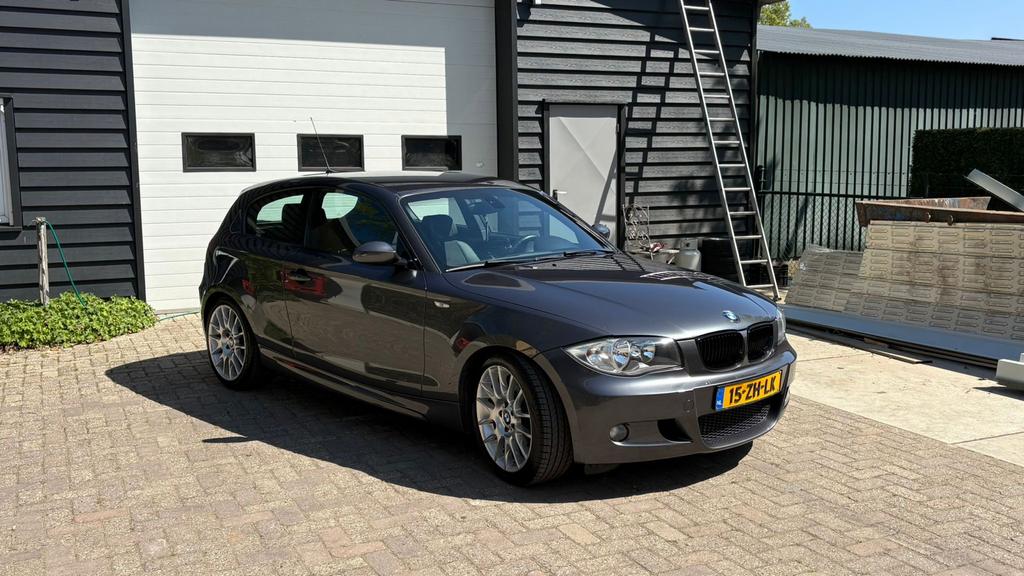 BMW 1-Serie 2.0 120I 3DR 2008 Grijs, Auto's, 1-Serie, Achterwielaandrijving, 1995 cc, 4 cilinders