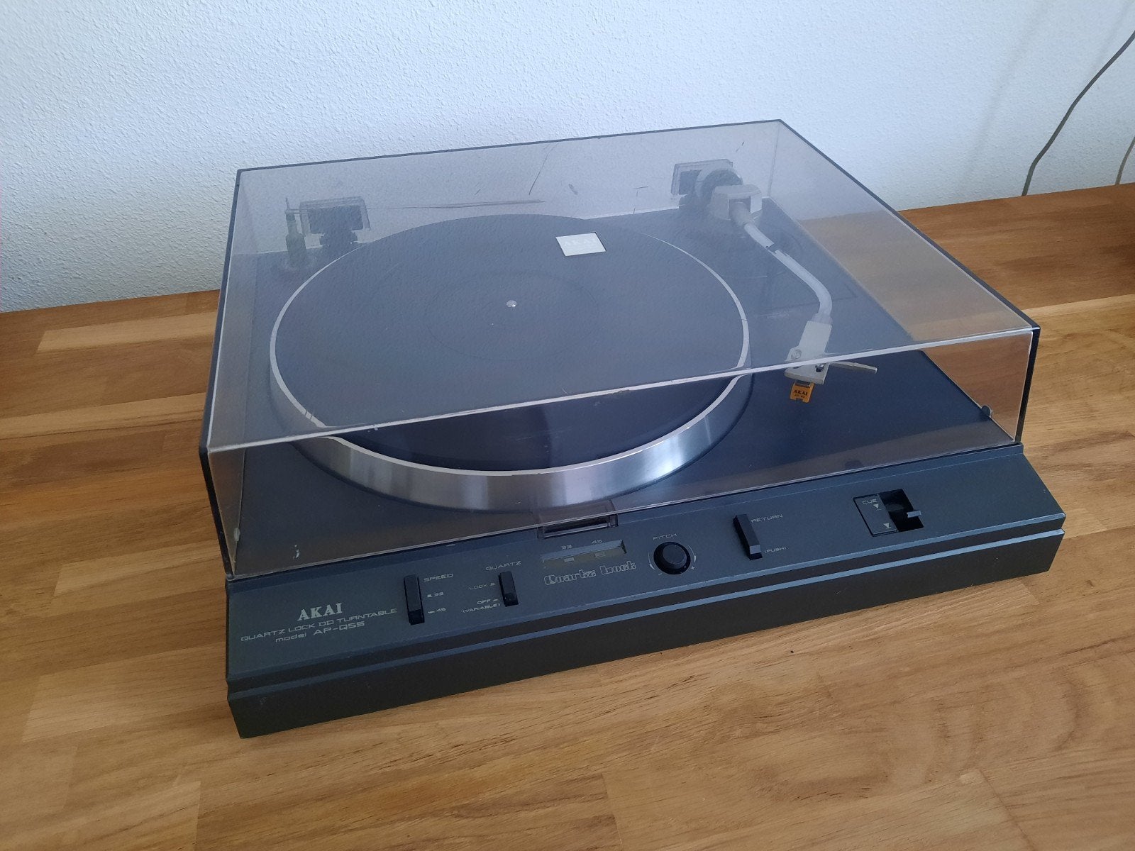 Akai AP-Q50 Direct drive
Werkt goed, loopt zeer stabiel,, Gebruikt, Automatisch, Ophalen of Verzenden, Platenspeler
