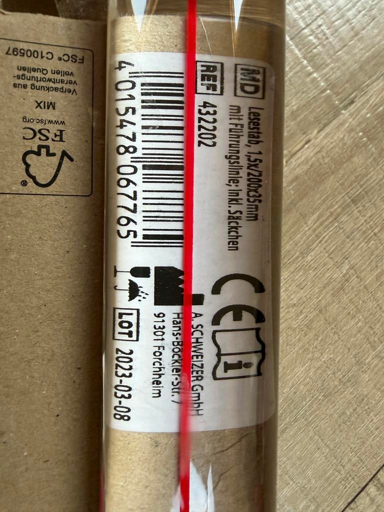 Schweizer leesliniaal met geleidelijn, 20 cm 1.5x, Ophalen of Verzenden, Zo goed als nieuw