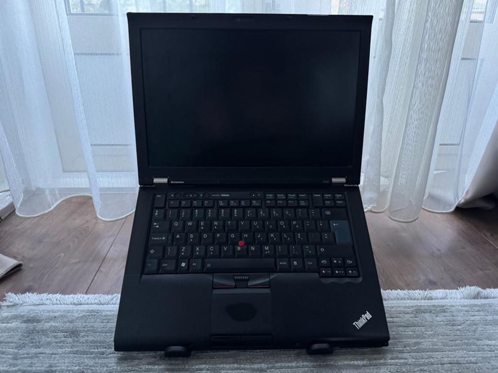 Lenovo ThinkPad T410 Laptop Werkend Zonder Oplader, Gebruikt, HDD, 2 tot 3 Ghz, Qwerty