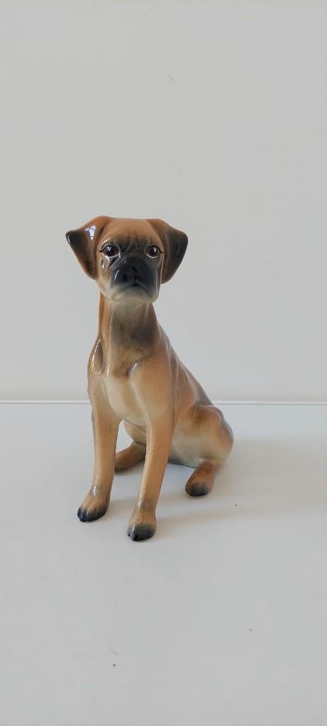 Vintage boxer hond beeld keramiek porselein, Ophalen of Verzenden, Zo goed als nieuw, Dier